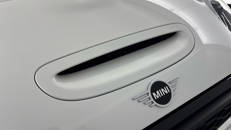 MINI Hatchback 2.0 Cooper S Classic 3dr Auto Petrol Hatchback